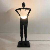 Immax SILUETTE Human Houdini 185 cm – socha, stojaca lampa, sklolaminát, čierna, 4xG9 (8)